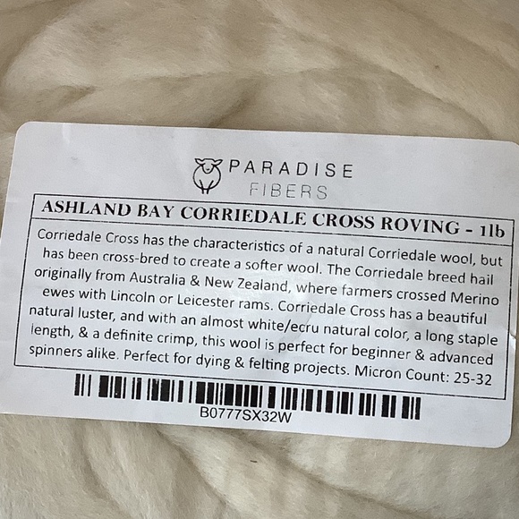 Paradise Fibers Corriedale Cross roving 1 lb - Picture 3 of 5